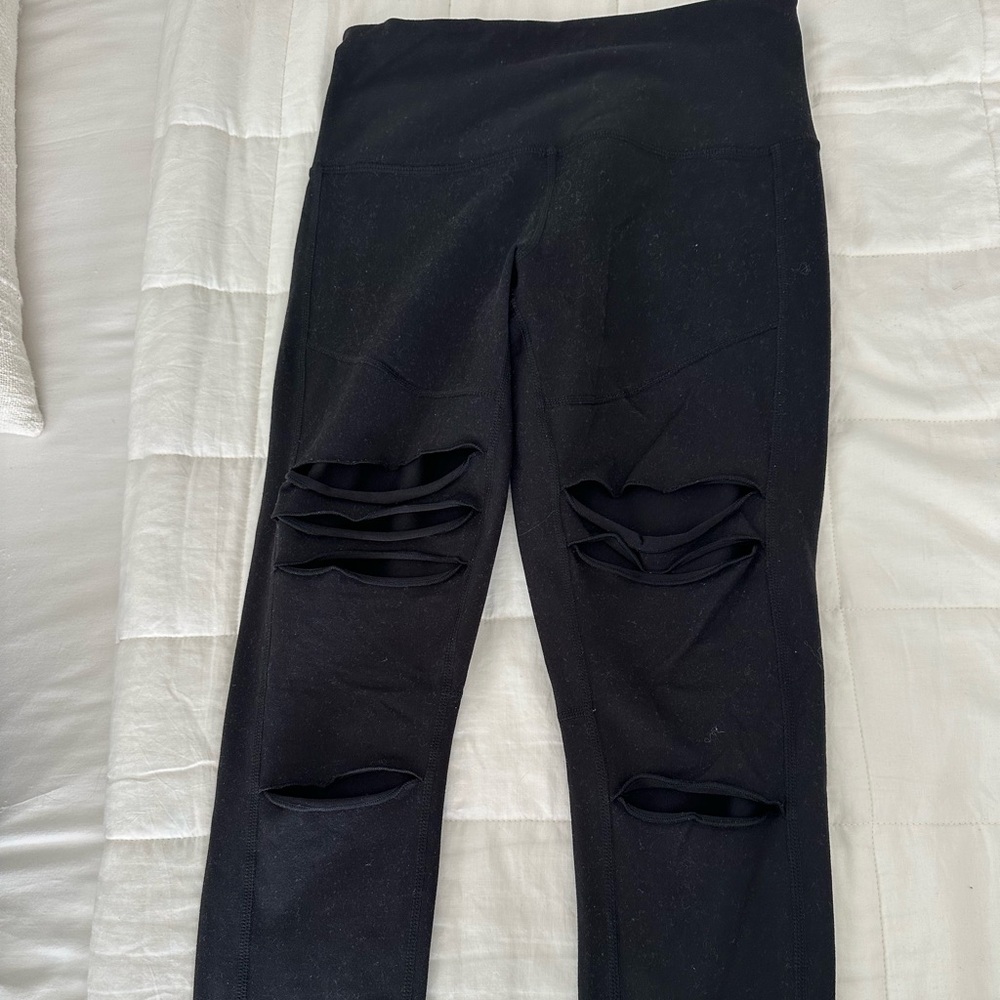 Zella distressed leggings. Size small. Black